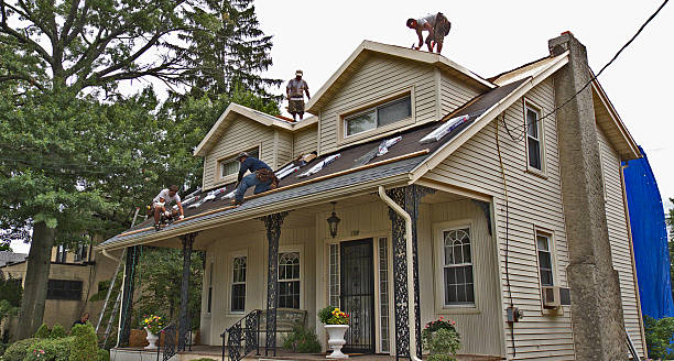 Best Roof Waterproofing Services  in North Manchester, IN